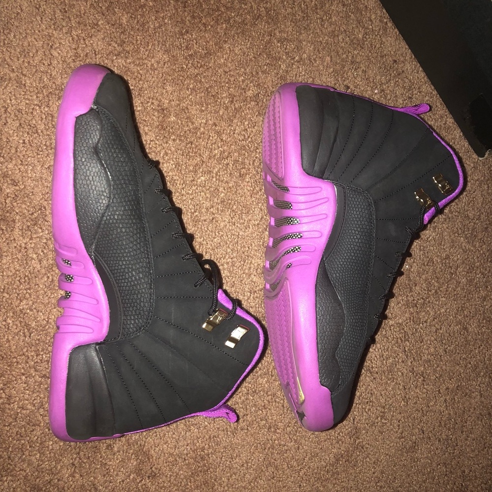 Jordan 12s - Picture 3 of 4